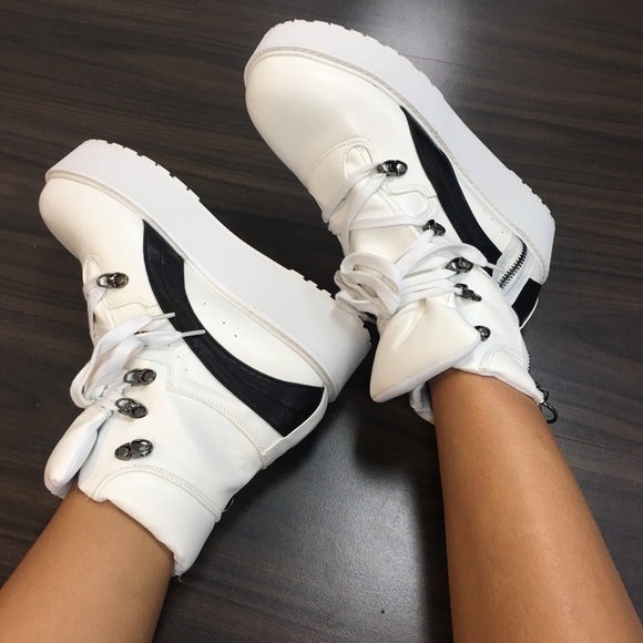 White platform grunge boot - Picture 2 of 7